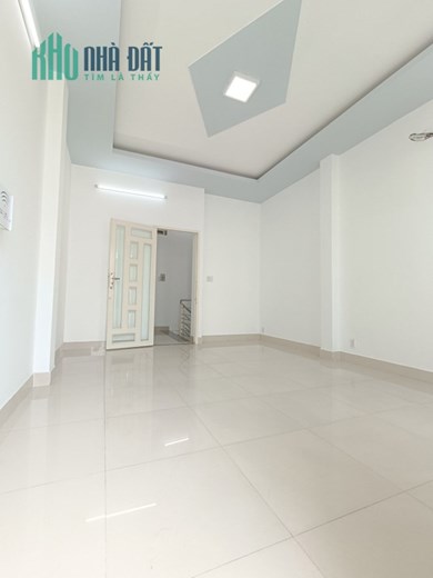 Bán nhà Đường 51, Gò Vấp, hẻm ô tô, 41m2, 3 tầng, giá 3.7 tỷ