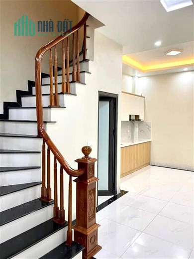Bán nhà nguyễn văn cừ 45m2_5 tầng_mặt tiền 5m _ nhỉnh 5 tỷ GARA