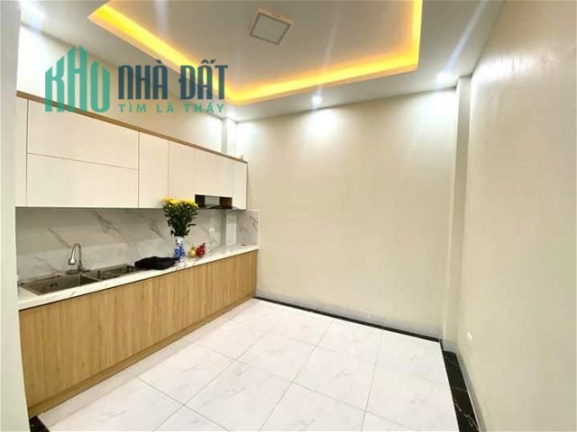 Bán nhà nguyễn văn cừ 45m2_5 tầng_mặt tiền 5m _ nhỉnh 5 tỷ GARA