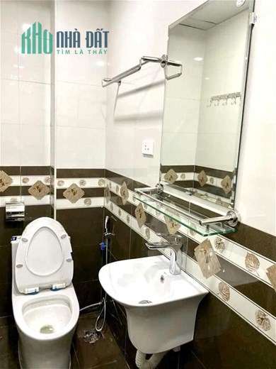 Bán nhà nguyễn văn cừ 45m2_5 tầng_mặt tiền 5m _ nhỉnh 5 tỷ GARA