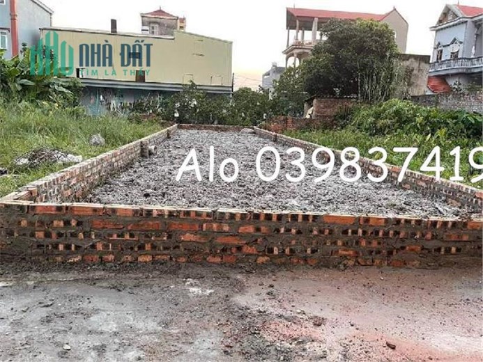Còn 1 lô 43m2 xóm Nhì, Vân Nội rộng 4m gần sát trục chính xe tải