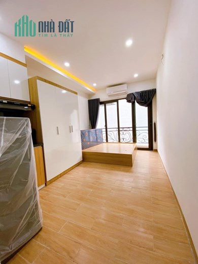 Bán Căn CCMN Đường Láng 46m2 x 7 tầng thang máy, 11 phòng khép kín full nội thất, dòng tiền ổn
