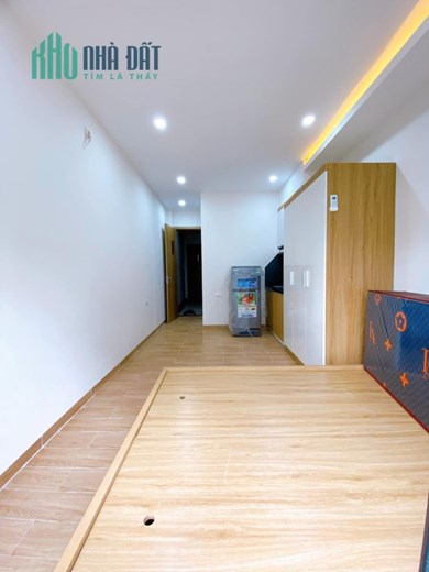 Bán Căn CCMN Đường Láng 46m2 x 7 tầng thang máy, 11 phòng khép kín full nội thất, dòng tiền ổn