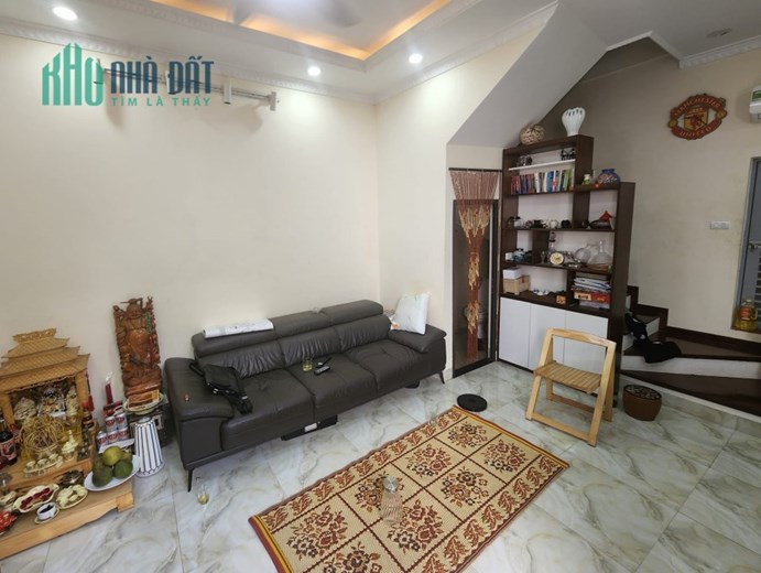 NHỈNH 5 TỶ - NHÀ ĐẸP 5 TẦNG – PHỐ DOÃN KẾ THIỆN – 35M2, 3 MẶT THOÁNG – DÂN TRÍ CAO – AN NINH TỐT