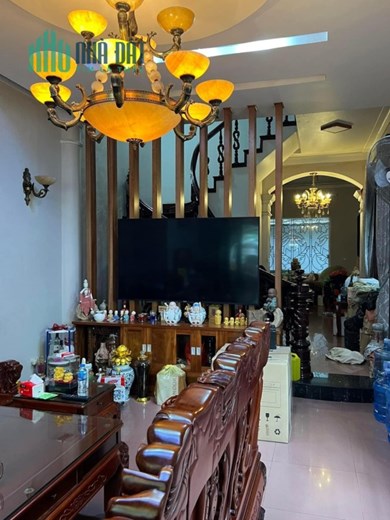 BÁN NHÀ PHỐ HOA LÂM - Ô TÔ 7 CHỖ VÀO NHÀ – NGÕ THÔNG – AN SINH TỐT