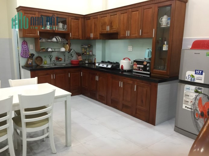Cho thuê nhà hẻm 5m thông Thạch Lam quận Tân phú 4 x 15 -2T chỉ 9,5 triệu TL