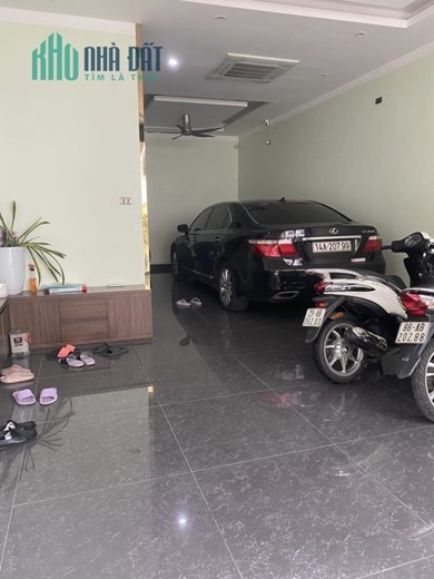 bán nhà ngõ 37 Trần Quốc Hoàn - phân lô, kinh doanh, thang máy
