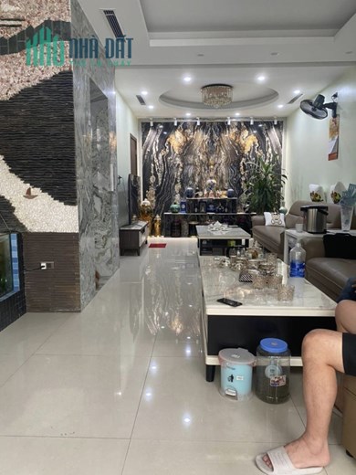 bán nhà ngõ 37 Trần Quốc Hoàn - phân lô, kinh doanh, thang máy