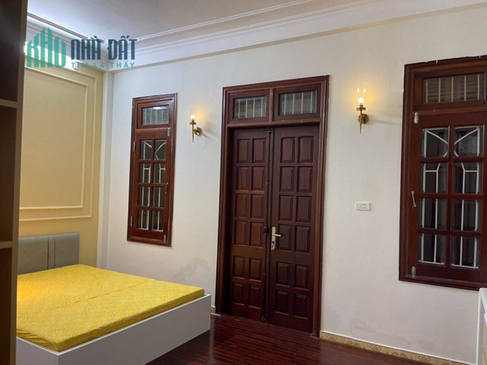 Cần bán nhà phố Xuân La Ôtô KD 58m 5Tg MT 6m hơn 7 tỷ LHCC.