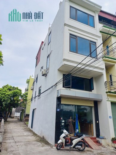 3.9 TỶ CÓ  CĂN NHÀ MẶT NGÕ LÔ GÓC 2 LÀN Ô TÔ NGÀY ĐÊM 5T, KD CAFE GIẢI KHÁT