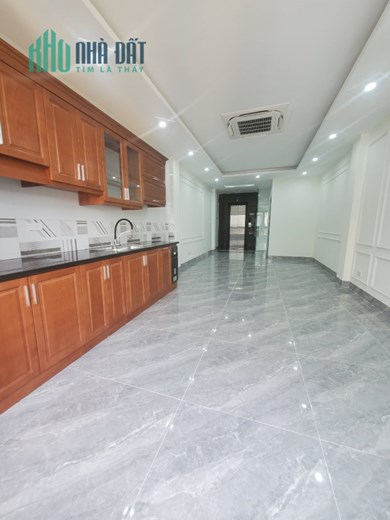 Bán nhà phố Thụy Khuê,Văn Cao,Tây Hồ 45 m2 x 7 t mới tinh cách phố 10m giá 8,8 tỷ