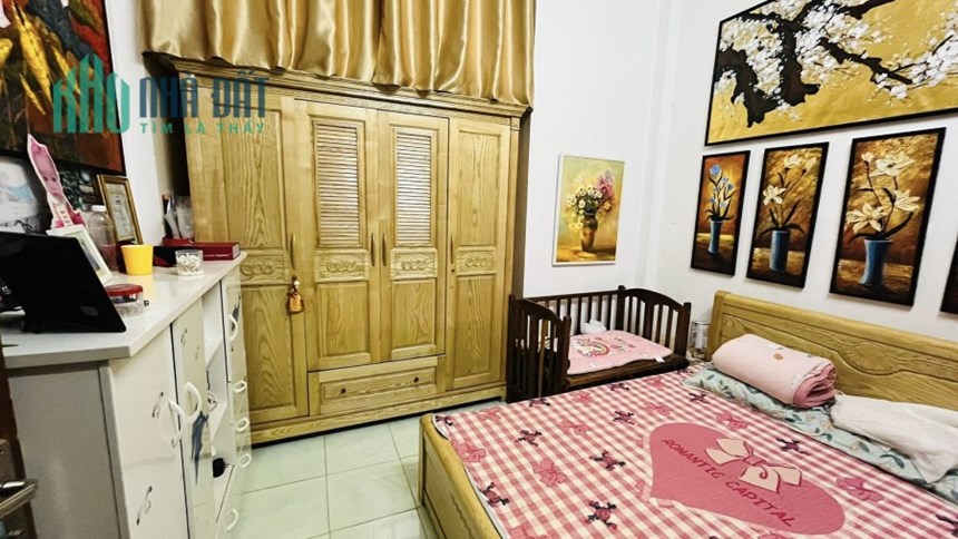 Bán Gấp nhà Bạch Mai 37m2, MT  rộng, 5T ở luôn, giá rẻ chỉ 3 tỷ 6. LH 0987136162