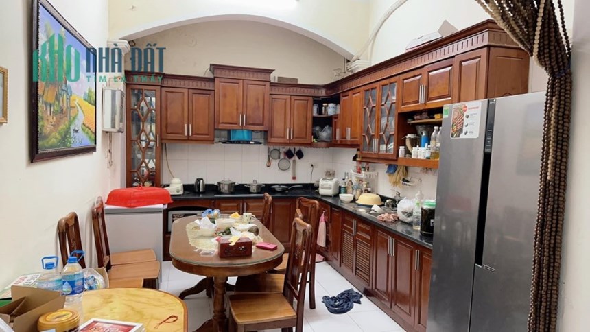 Bán Gấp nhà Bạch Mai 40m2, MT  rộng, 4T ở luôn, giá rẻ chỉ 3 tỷ 6. LH 0987136162