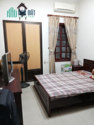 Bán Gấp nhà Bạch Mai 40m2, MT  rộng, 4T ở luôn, giá rẻ chỉ 3 tỷ 6. LH 0987136162