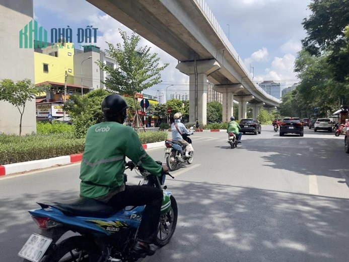 Bán nhà mặt Phố Hoàng Cầu 135m², 3 tầng, MT 6.5m, giá 69 Tỷ Đống Đa. Mua liên hệ: O94lO7l689