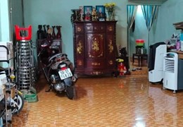 Nhà nát tiện xây mới, diện tích 72m2 vuông, cách sân bay 10 phút