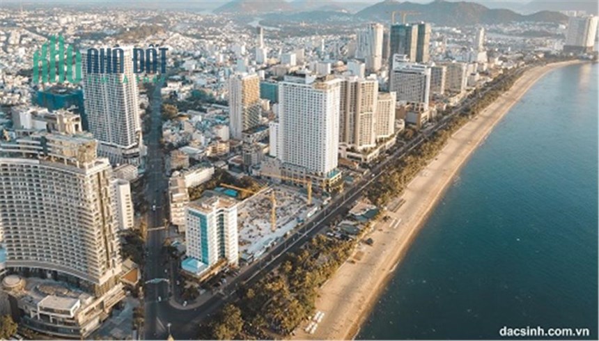 Chuyển nhượng lô đất có nhà mặt tiền đường Thích Quảng Đức, khu đô thị Lê Hồng Phong 2 Nha Trang.
