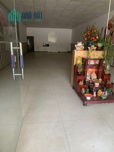 Mb cho thuê thuận tiện kinh doanh buôn bán
