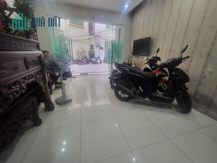 Mặt ngõ Oto Ngọc Hà 62m², 4 tầng, MT 4.5m, giá 13 tỷ Ngọc Hà. Mua liên hệ: O94lO7l689