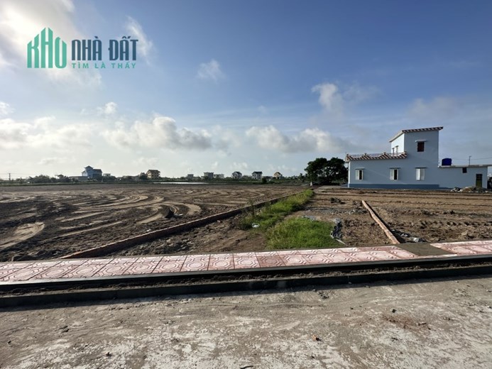 Bán đất nền mặt biển giá chỉ nhỉnh hơn 1 tỷ, cơ hội vàng cho nhà đầu tư