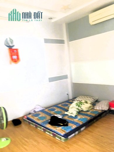 Cho thuê nhà nguyên căn 4 tầng 4pn hẻm xe hơi đường Linh Đông