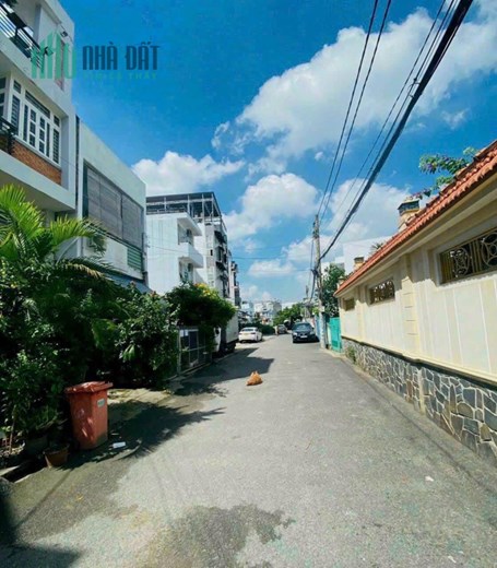 Lô đất full thổ cư ngay chung cư Moonlight Thủ Đức, dt 85,6 m² giá 6,8 tỷ