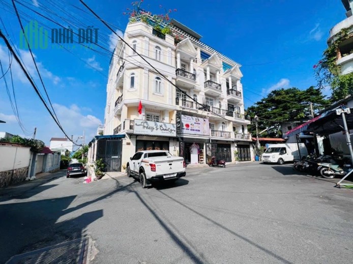 Lô đất full thổ cư ngay chung cư Moonlight Thủ Đức, dt 85,6 m² giá 6,8 tỷ