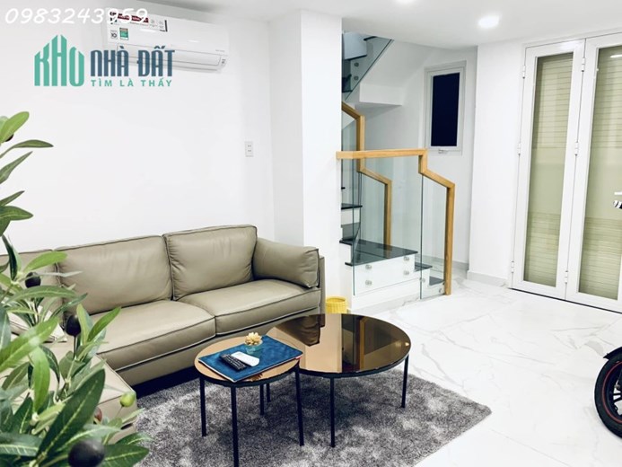 Kẹt tiền kinh doanh, bán gấp nhà Phạm Văn Hai, 4 tầng, 69m2, chỉ 9 tỷ 600