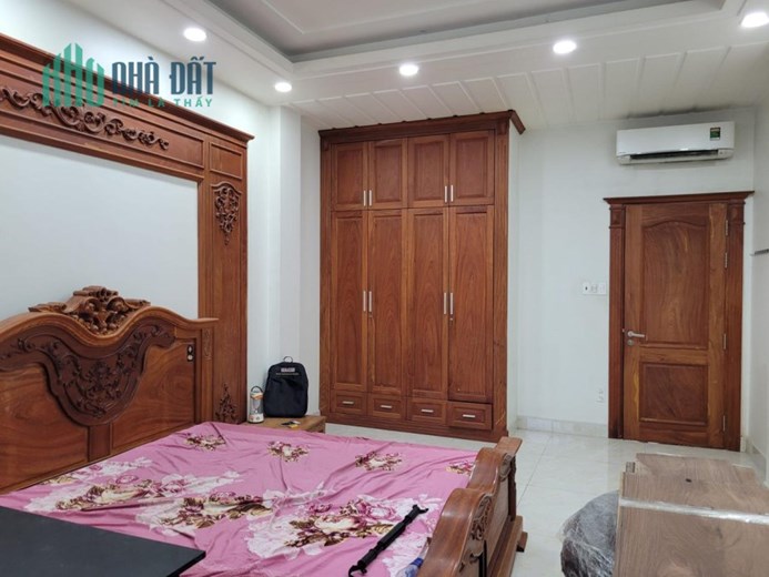 Bán nhà MT Nguyễn Tư Giản phường 12 quận GÒ VẤP, 4 tầng, Đ. 6m, giá giảm còn 11.5 tỷ