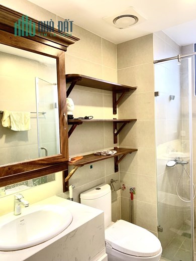 Cần bán gấp căn hộ tòa N01 Berriver 390 Nguyễn Văn Cừ Long Biên.