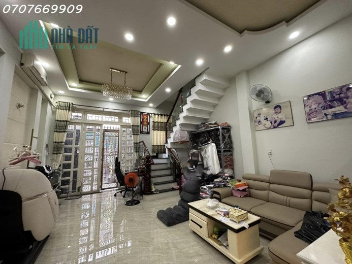 Bán nhà ngang 5m 4 tầng - Hiệp Bình Chánh - Thủ Đức chỉ 5,9 tỷ