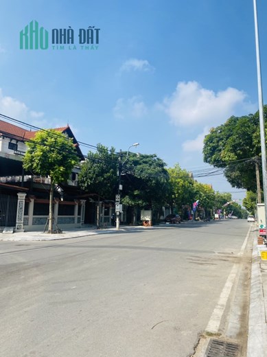 Cho thuê toà nhà 4 tầng phố Phan Chu Trinh, Vĩnh Yên