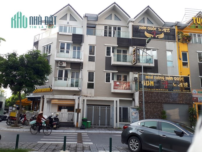 Cho thuê shophouse mặt phố dự án A10 Nam Trung Yên, 90m2, 60 triệu/ tháng