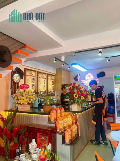Sang Quán cà phê rất đẹp góc 2 mặt tiền đường Nguyễn Kiệm và chợ Tân Sơn Nhất