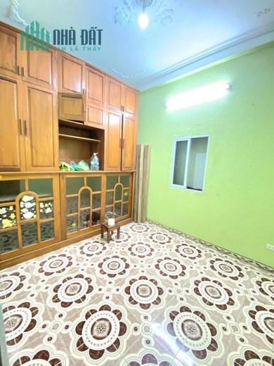 Bán Nhà Đường Láng 40m2 x 4 tầng, 4 phòng ngủ đầy đủ công năng, ngõ nông gần Phố, giá cho các nhà