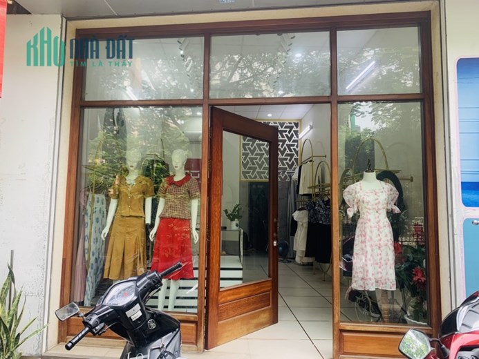 CẦN SANG NHƯỢNG CỬA HÀNG THỜI TRANG NỮ ĐỊA CHỈ: Trần Đại Nghĩa, Hoàng Mai, Hà Nội