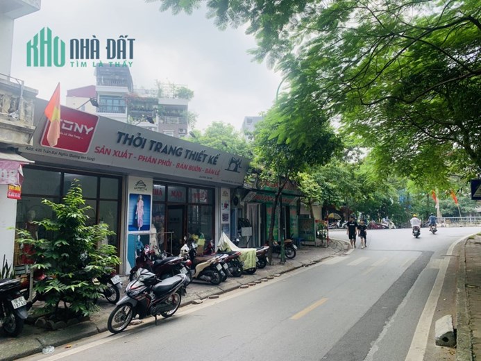 CẦN SANG NHƯỢNG CỬA HÀNG THỜI TRANG NỮ ĐỊA CHỈ: Trần Đại Nghĩa, Hoàng Mai, Hà Nội