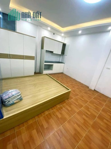 Bán Nhà Ngõ 488 Phố Trần Cung 52,5m2 x 4 tầng , 6 phòng ngủ khép kín , full nội thất, khách mua về