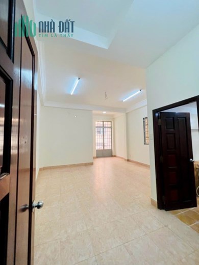 Hẻm Nhựa Xe Tải 10M, Tô Hiến Thành, 50m2, 4 Tầng, Kinh Doanh