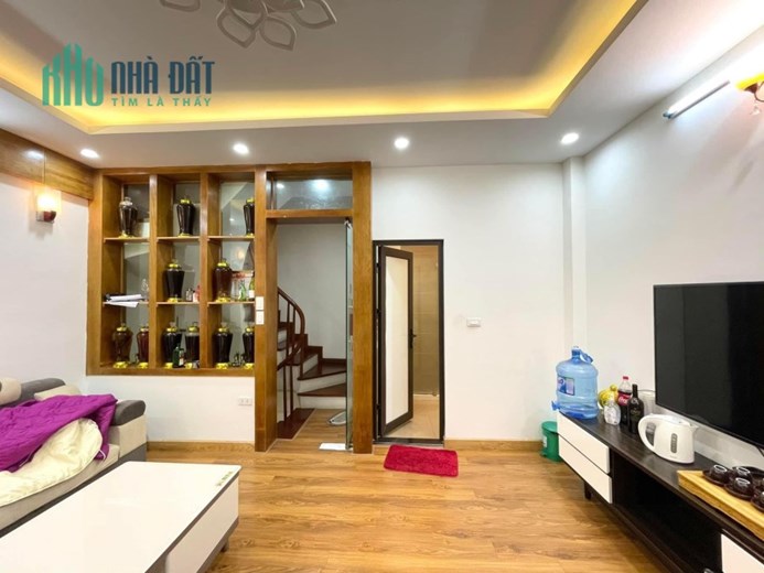 Bán Gấp Nhà Nguyễn Khang  – Tặng Toàn Bộ Nội Thất Siêu Đẹp – Ô tô Tránh – 4.95 Tỷ