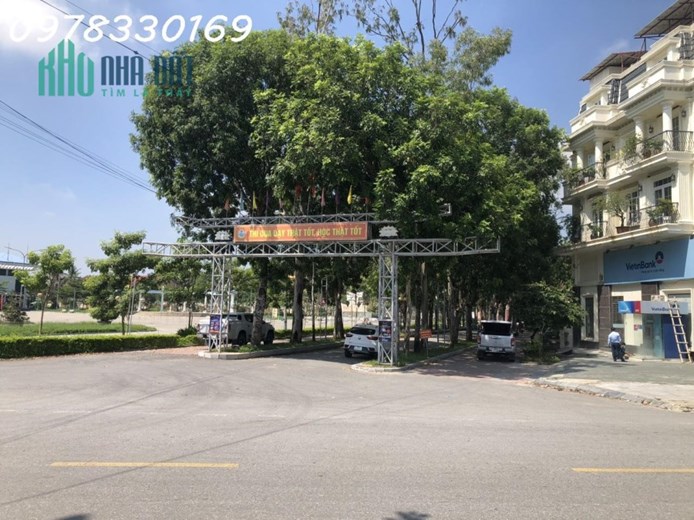 Cho thuê mặt bằng kinh doanh nhà và đất 290m2 tại trung tâm Thị Trấn Bút Sơn