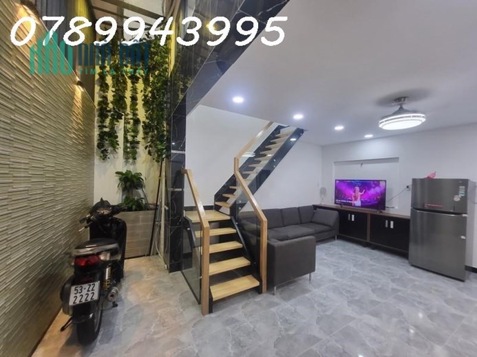 Bán nhà lê hồng phong, quận 10, 34m2, 3 lầu, 3pn, nhà mới chủ tặng nội thất, giá 4tỷ35
