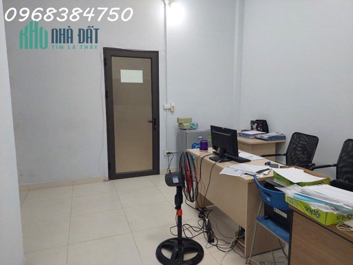Cho thuê tầng 3+4 khu A Trung Tâm Thương Mại TSQ thuộc làng Việt Kiều Châu Âu