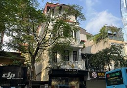 Cho thuê nhà mặt phố 20 Nguyễn Thái Học, Điện Biên, Ba Đình (4 tầng)