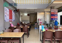 Quán mới làm lại hoàn toàn do con nhỏ phải về quê nên mình cần nhượng lại đường Vườn Lài
