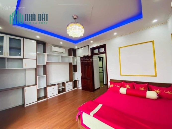 Gấp! Bán nhà dịch vụ Vạn Phúc, Hà Đông, kinh doanh, phân lô vỉa hè 43m2 x 5 tầng. Giá chỉ 8 tỷ