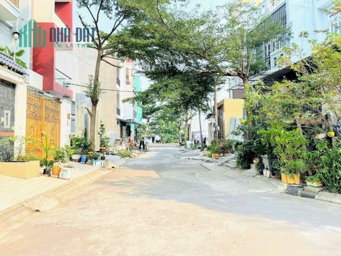 100%Thổ-Lô Góc 2MT- Có Sổ-Đường Lê Bôi -Trịnh Quang Nghị-Phạm Thế Hiển-Quận 8
