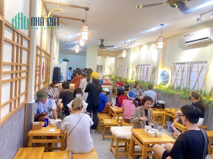 Quận 5 , SANG QUÁN CHÈ VỚI GIÁ CHỈ 450 Tr ( Đầu tư gần 1 tỷ ), Quán đang hoạt động ổn định, Tel :