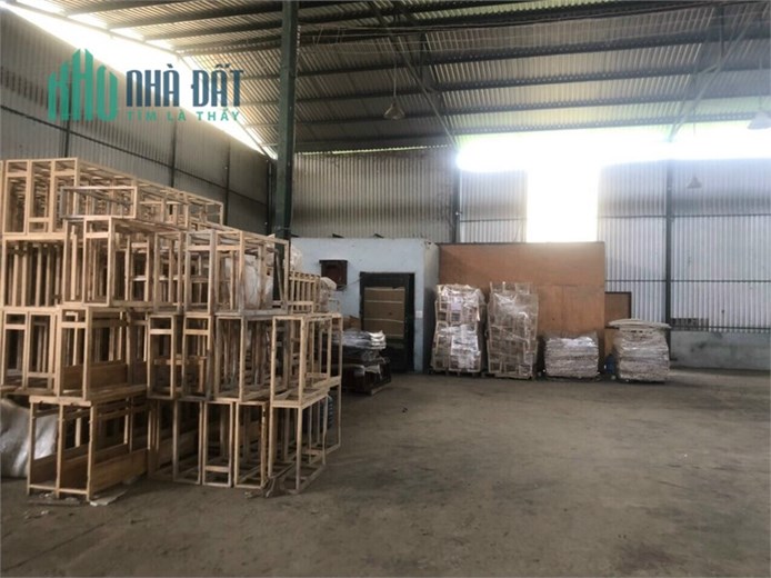 nhà xưởng sản xuất hoặc kho chứa hàng ngoài KCN, phù hợp nhiều ngành nghề SX