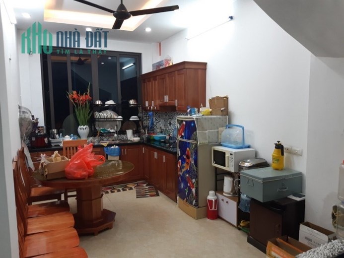 Bán nhà đường Trần Phú, quận Hà Đông. 37m2 x 4T. Ô TÔ. Gần Phố. Hơn 4 Tỷ. 0968084286